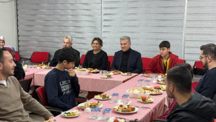 Milletvekili Canbey Sevgi Evleri&rsquo;nde &ccedil;ocuklarla sahur yaptı