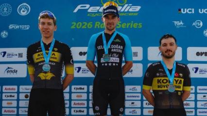 Zaferlere doymuyorlar! 3 madalyayla şampiyon oldular