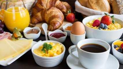 A&ccedil; karna yemeyin! Uzmanlar sabahları uzak durulması gereken besinleri a&ccedil;ıkladı