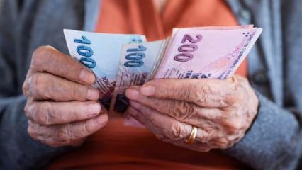 Ak Parti'den emekli ikramiyesi ve bedelli askerliğe zam a&ccedil;ıklaması