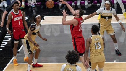 Alperen Şeng&uuml;n'&uuml;n yıldızlaştığı ma&ccedil;ta Houston Rockets galip geldi