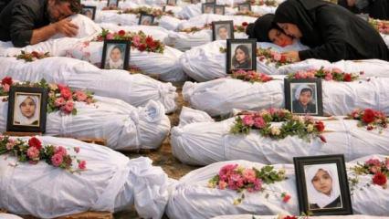 Asıl diktat&ouml;r  160 &ccedil;ocuğu &ouml;ld&uuml;ren kişidir! Avustralyalı yazar sunucuya sert &ccedil;ıktı