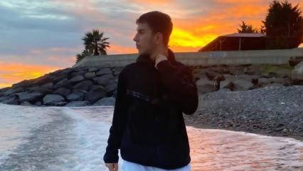 Asker eğlencesinde kahreden olay: Bayrak salladığı ara&ccedil;tan d&uuml;şen Buğra &ouml;ld&uuml;