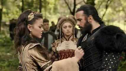 Aslıhan Karalar'ın evinde yangın &ccedil;ıktı! &Uuml;nl&uuml; oyuncu ve annesi &ouml;l&uuml;mden d&ouml;nd&uuml;