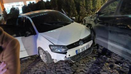 Bing&ouml;l&rsquo;de iki otomobil &ccedil;arpıştı: 4 yaralı