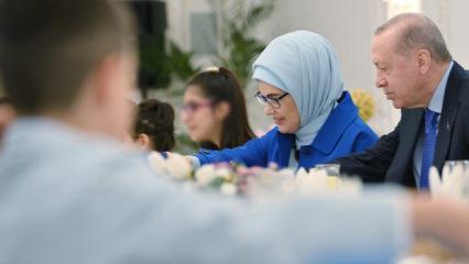 Cumhurbaşkanı Erdoğan, devlet himayesindeki &ccedil;ocuklarla iftarda bir araya geldi