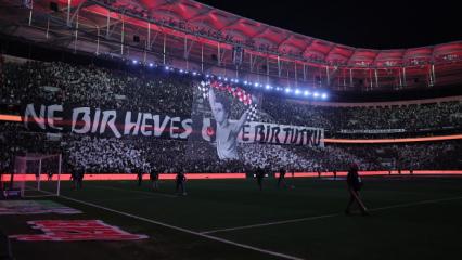 Dolmabah&ccedil;e'de g&ouml;rsel ş&ouml;len! &lsquo;1903&rsquo;ten beri kral biziz'