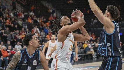 Galatasaray evinde T&uuml;rk Telekom'a mağlup!