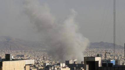 İran'da &ouml;lenlerin sayısı 787'ye &ccedil;ıktı