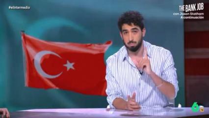 İspanyol televizyonunda T&uuml;rk&ccedil;e altyazı: Yaşasın kebap, &ouml;l&uuml;m hamburger