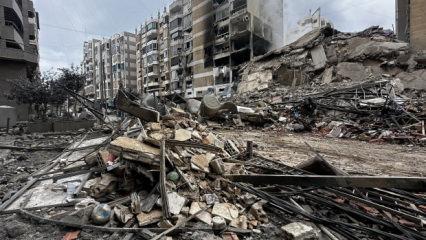 İsrail Beyrut'a saldırdı: Şehirdeki yıkım hava ağarınca ortaya &ccedil;ıktı