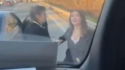 Şile Otoyolu'nda yol verme kavgası: Minib&uuml;se tekme ve yumruklarla saldırdı