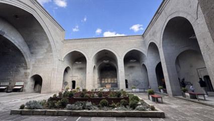 820 yıldır ayakta! Anadolu&rsquo;nun ilk tıp fak&uuml;ltesi: Gevher Nesibe Şifahanesi