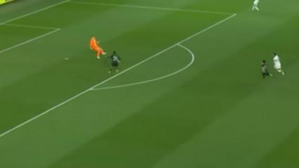 S&uuml;per Lig devinin istediği kaleci Şampiyonlar Ligi'nde takımını yaktı!