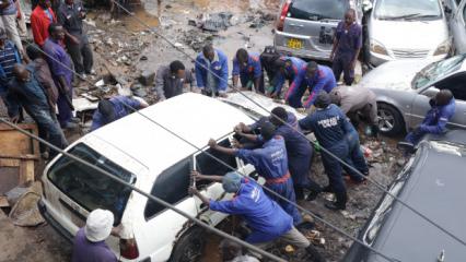 Kenya'daki sel yaşamı fel&ccedil; etti: 62 can kaybı!