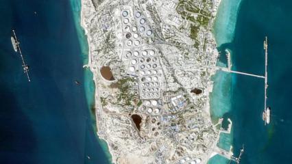 ABD g&ouml;z&uuml;n&uuml; İran'ın halbi Hark adasına dikti: G&uuml;nl&uuml;k 7 milyon varil kapasitesi var