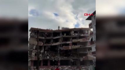 Avcılar&rsquo;da kentsel d&ouml;n&uuml;ş&uuml;m sırasında 5 katlı bina &ccedil;&ouml;kt&uuml;