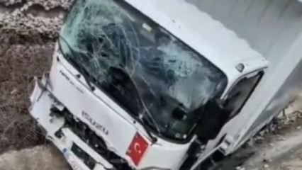  &Ccedil;atalca'da kamyonun ref&uuml;je saplandığı anlar kamerada