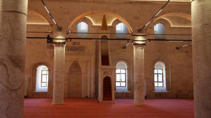 Depremin izleri silindi, Selahaddin Eyyubi Camii bayram namazıyla a&ccedil;ılıyor