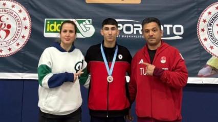 Esenler Altınayak Spor Kul&uuml;b&uuml;'n&uuml;n sporcusu Wushu Şampiyonası'nda T&uuml;rkiye'yi temsil edecek!