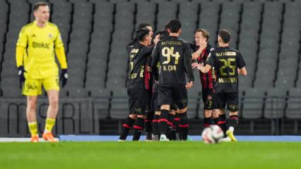 Ligin dibinden gelen darbe! Karag&uuml;mr&uuml;k, Fenerbah&ccedil;e'yi devirdi