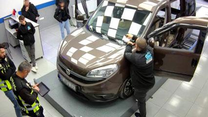 G&uuml;venip ekspertize sokmadı, aracın altından zula &ccedil;ıktı