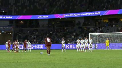 Kadın futbolcudan Ronaldo gol&uuml;