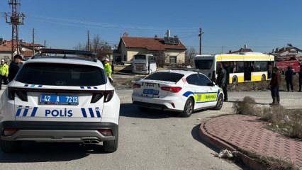 Konya'da belediye otob&uuml;s&uuml; ile &ouml;ğrenci servisi &ccedil;arpıştı: 17 yaralı