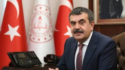 &Ouml;ğrenci ve veliler dikkat! 12 yıllık d&uuml;zen değişiyor mu? MEB ilan etti!