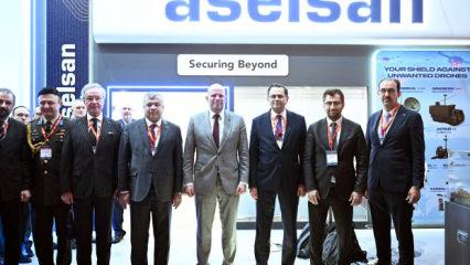 &Uuml;lkenin Savunma Bakanı'ndan itiraf! 'T&uuml;rklerden &ouml;ğreneceğimiz &ccedil;ok şey var'