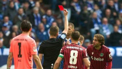 S&uuml;per Lig'in eski yıldızları 2-2 biten ma&ccedil;a damga vurdu! Gol, kırmızı kart, penaltı...