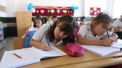 9 g&uuml;nl&uuml;k ara tatil bitiyor! Okullar yarın a&ccedil;ılıyor