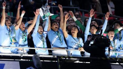 Arsenal'ı devirdiler! İngiltere Lig Kupası Manchester City'nin