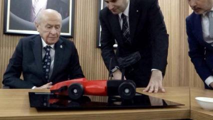 Bah&ccedil;eli'den &Uuml;lk&uuml; Ocakları'na iki talimat! Yarış arabalarına isim verdi