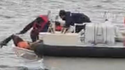 Bartın'da denizde can pazarı! Kurtarılma anı kamerada 