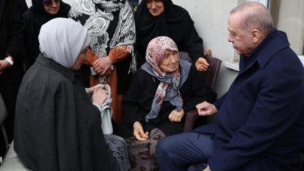 Başkan Erdoğan komşularıyla bayramlaştı