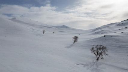 Bayburt'ta kar kalınlığı 2 metreyi aştı