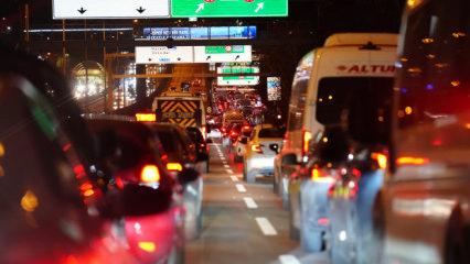 Bayram tatili nedeniyle trafik tedbirleri artırıldı