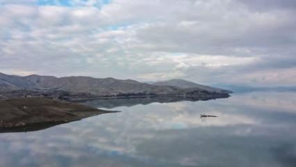 Doğuda tatilcilerin g&ouml;zdesi: Hazar G&ouml;l&uuml;&nbsp;
