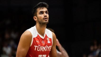 Golden State &Ouml;mer Faruk Yurtseven'le 10 g&uuml;nl&uuml;k s&ouml;zleşme imzaladı! İlk ma&ccedil;ına &ccedil;ıktı