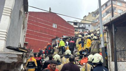 İstanbul Fatih'te 2 bina &ccedil;&ouml;kt&uuml;!