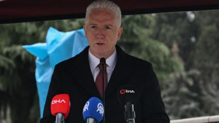 İstanbul'da 18 Mart &Ccedil;anakkale şehitleri t&ouml;renle anıldı