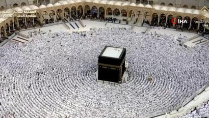 Mekke'de bayram coşkusu! Milyonlarca M&uuml;sl&uuml;man tek y&uuml;rek oldu