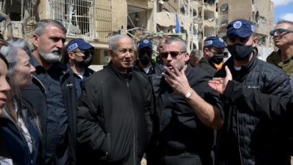 Netanyahu k&ouml;şeye sıkıştı: D&uuml;nyadan yardım dilendi