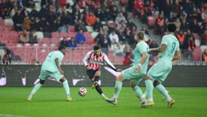 Sonuncudan &ccedil;ok gol yediler! S&uuml;per Lig'in en k&ouml;t&uuml; averajlı takımı belli oldu
