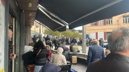 T&uuml;rk tatilciler Midilli'de mahsur kaldı!