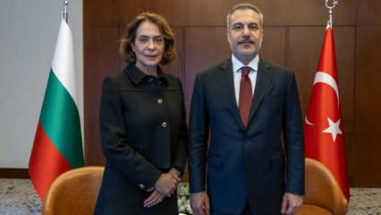 Bakan Fidan Bulgaristanlı mevkidaşıyla g&ouml;r&uuml;şt&uuml;!