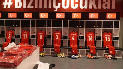 Dolmabah&ccedil;e'de her şey hazır! 'Bizim &Ccedil;ocuklar' tarihi ma&ccedil;ı bekliyor