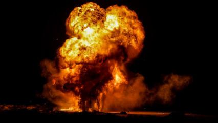 D&uuml;nya diken &uuml;st&uuml;nde: Acil enerji butonuna bastılar