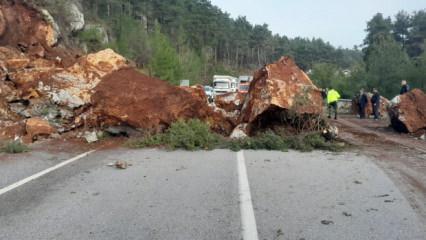 Heyelan nedeniyle kapanmıştı: 2 ili birbirine bağlayan kara yolu a&ccedil;ıldı!